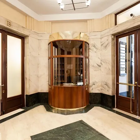 圣巴比亚套房酒店 *