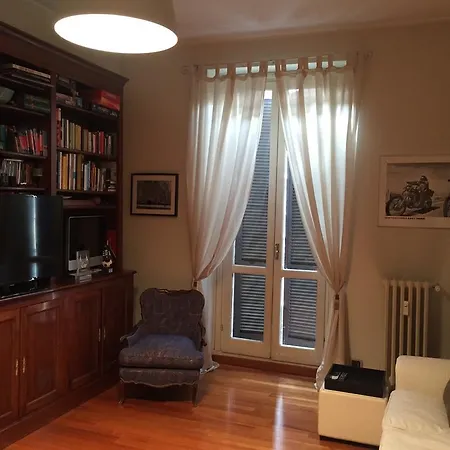 San Babila Apartment Milan